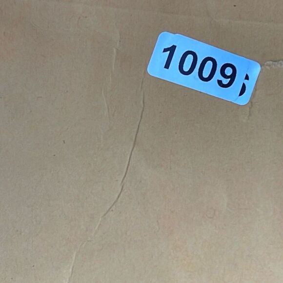 Vintage Fleur de lis gold tone metal red glass clip earrings. - Picture 7 of 7